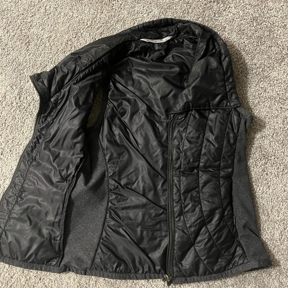 Puffer vest - Picture 2 of 3